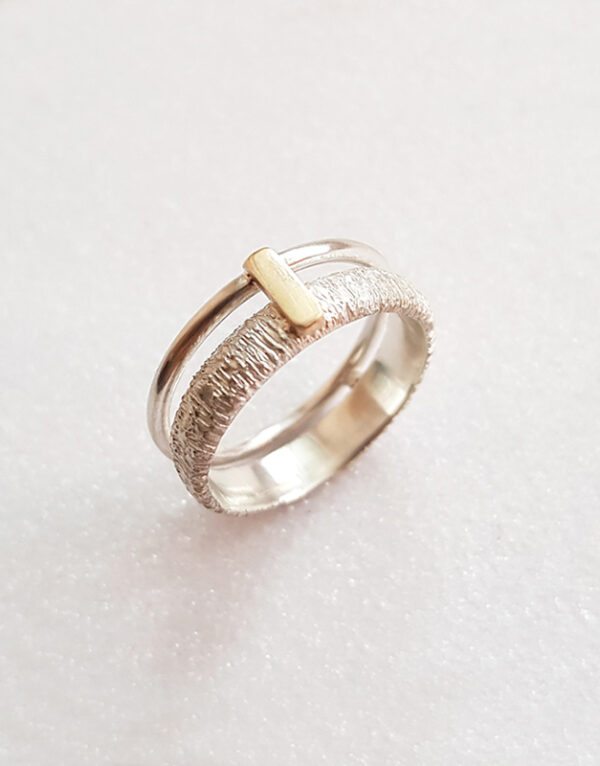 unikalus sidabrinis ziedas moterims