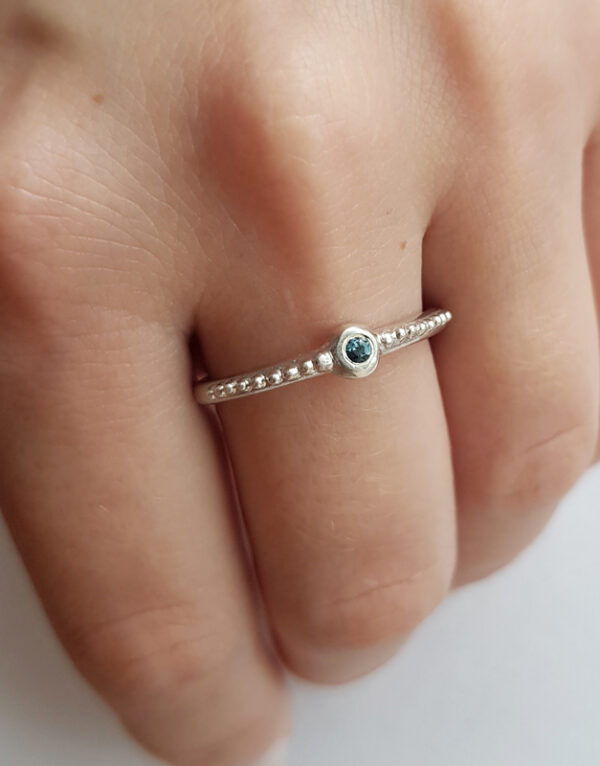 sidabro ziedas su london blue topazu