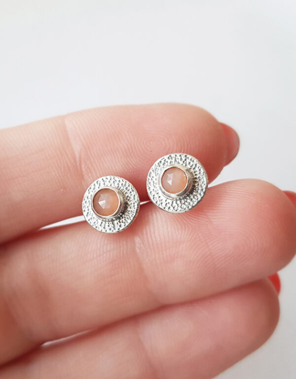 paprasti sidabriniai auskarai