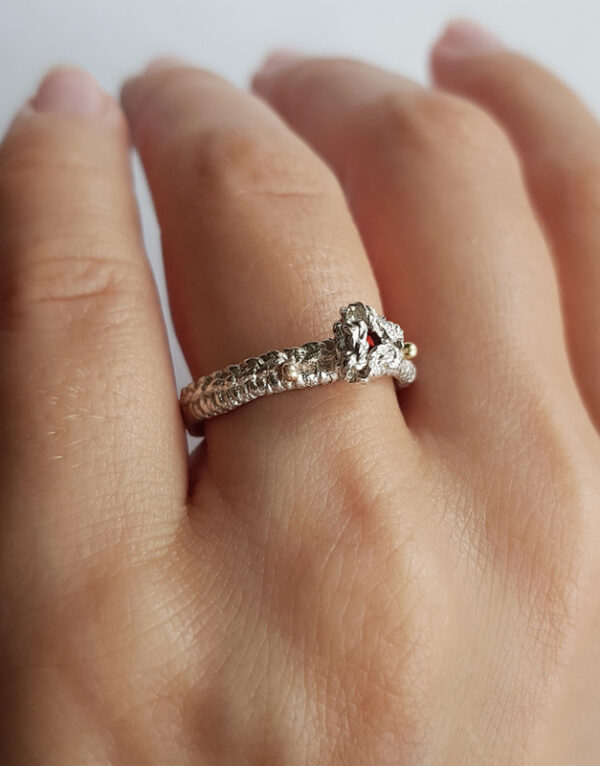 2 nestandartiniu ziedu gamyba vilniuje