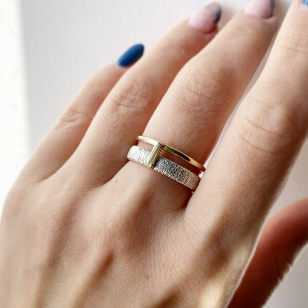 autorine juvelyrika sidabrinis ziedas su auksu