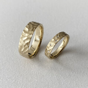 Geltono aukso vestuviniai žiedai