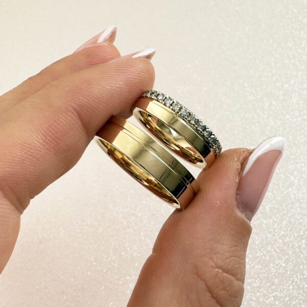 Modernūs vestuviniai žiedai su briliantais