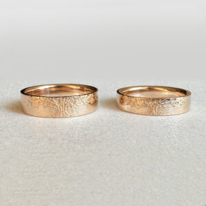 vestuviniai ziedai su medžiais