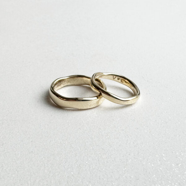 Netaisyklingi vestuviniai žiedai