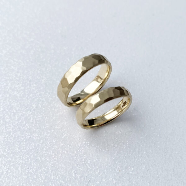 modern wedding rings for couple