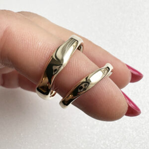 Netaisyklingi vestuviniai žiedai